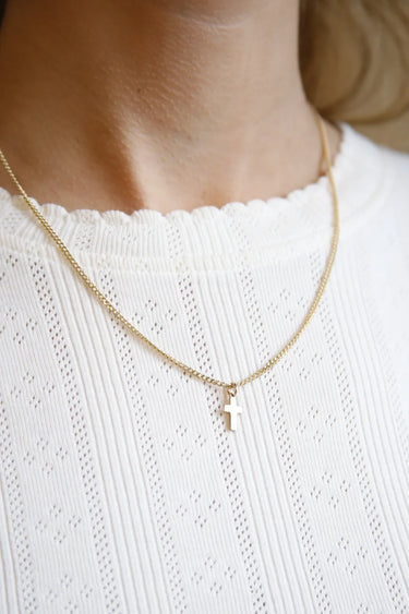 Cross Curb Chain Necklace